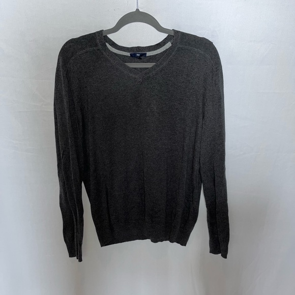 Men’s Gap Gray Sweater - Picture 1 of 3